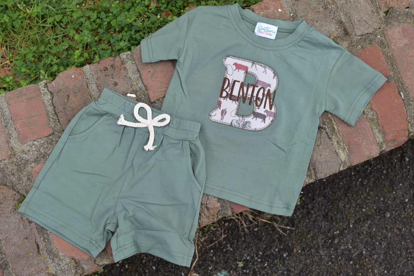 Applique Letter Shirt and Shorts Set - Mid May Ship