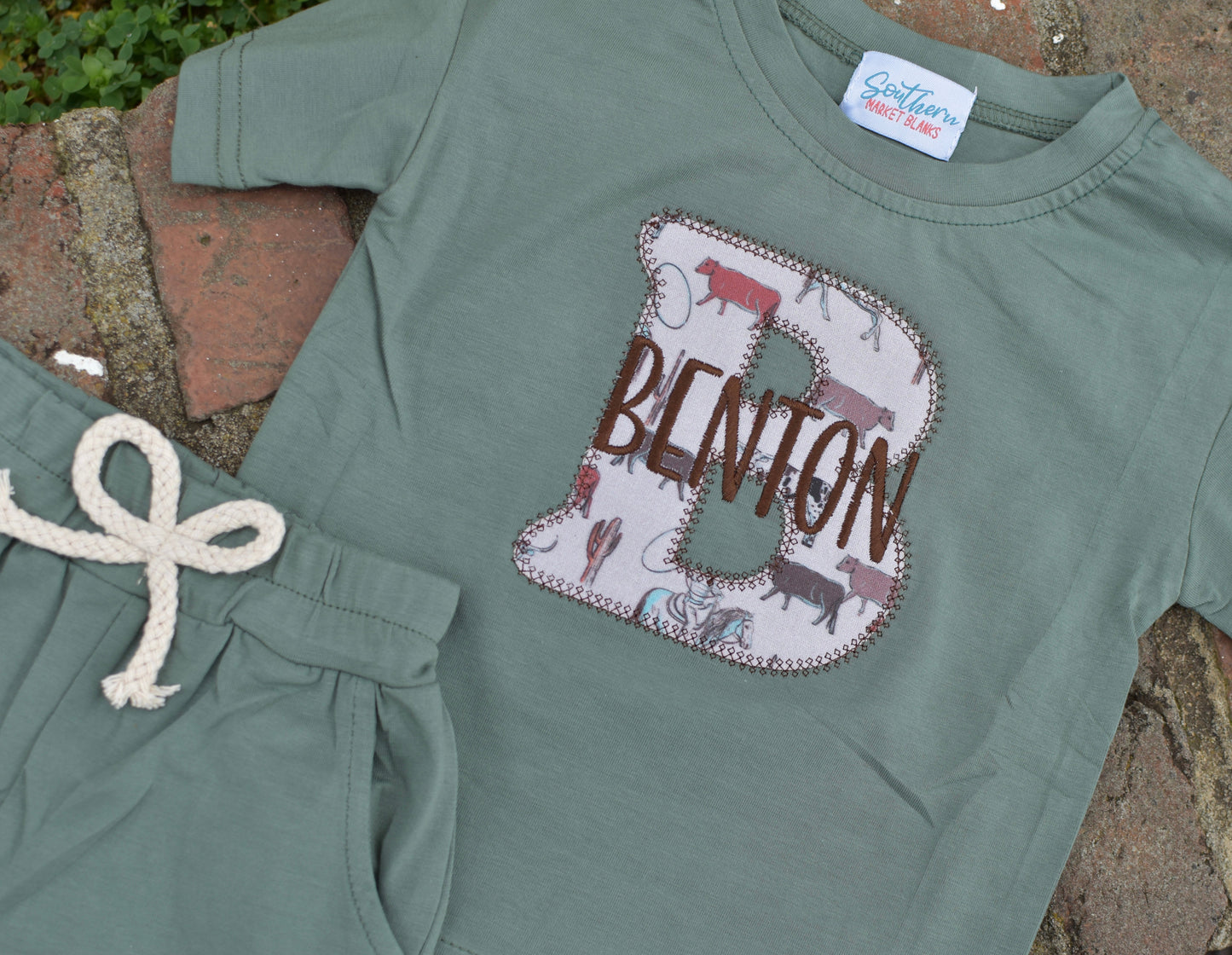 Applique Letter Shirt and Shorts Set - Mid May Ship