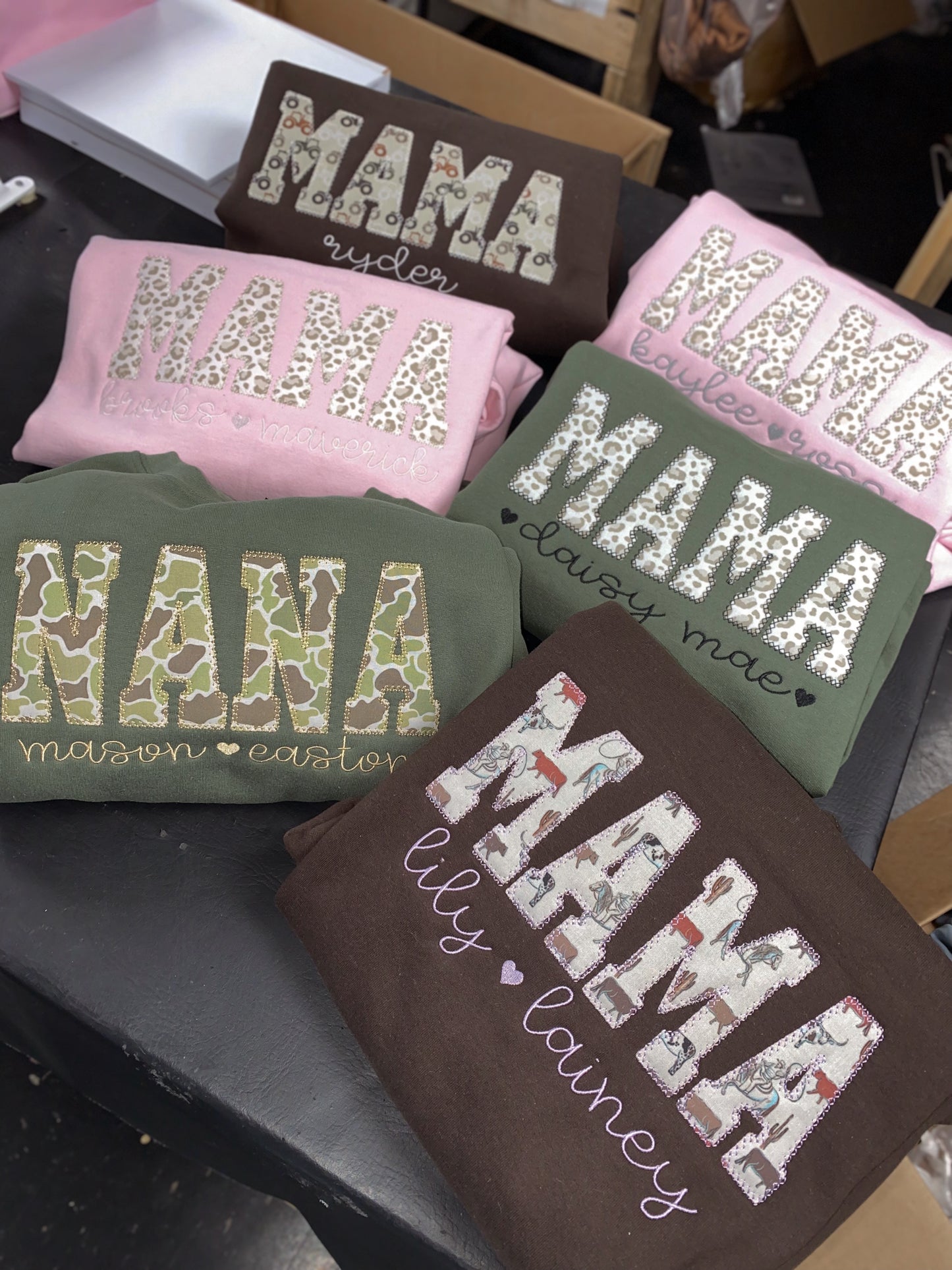 Applique TSHIRT- Late April Ship