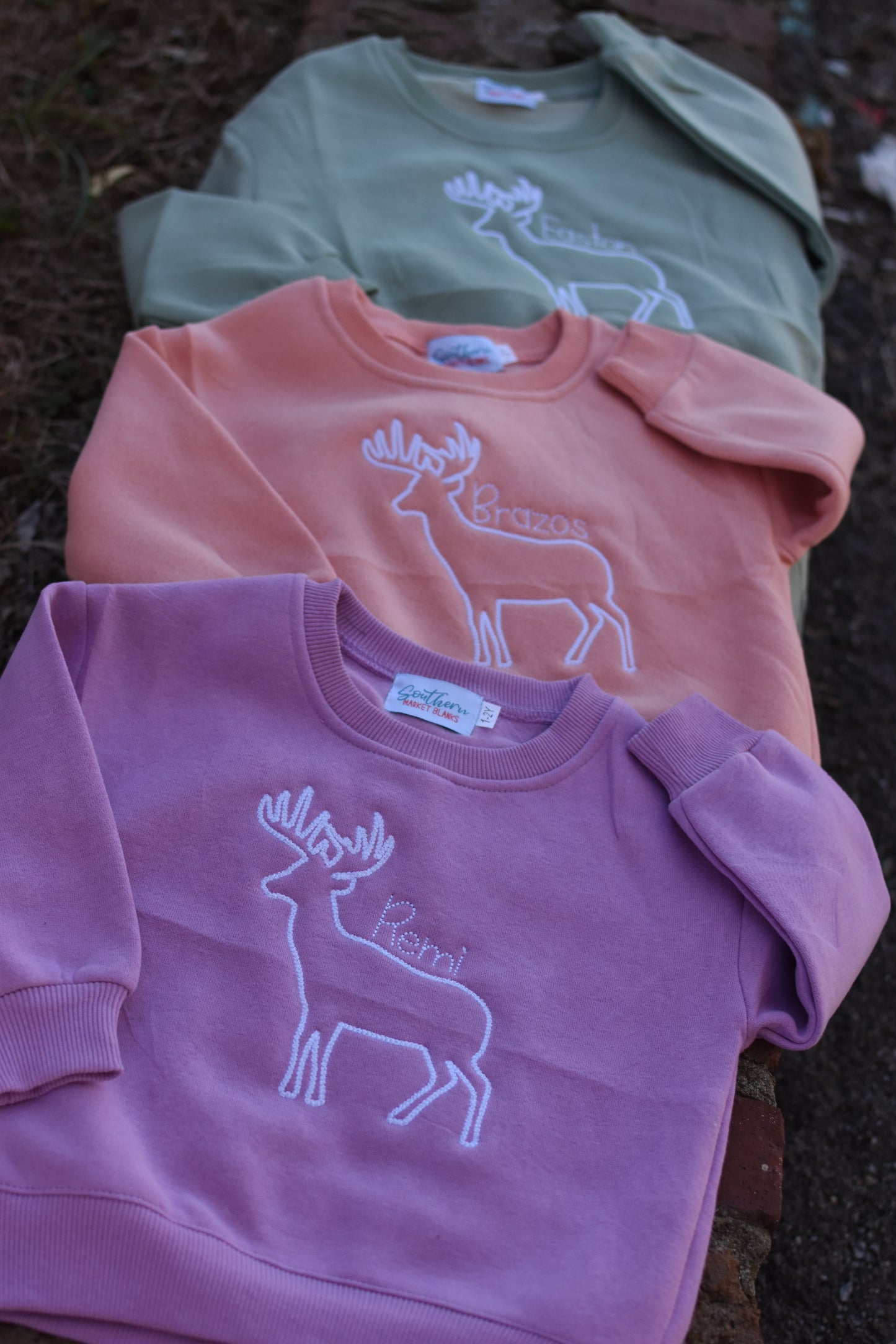 Deer Outline Sweatshirts - Mid Dec Ship