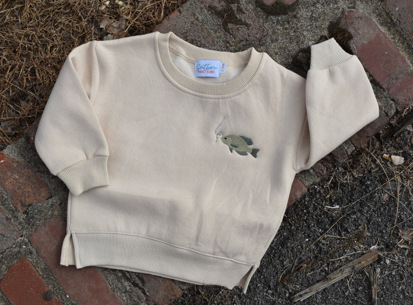 Outdoor Mini Design Sweatshirt - Mid Nov Ship